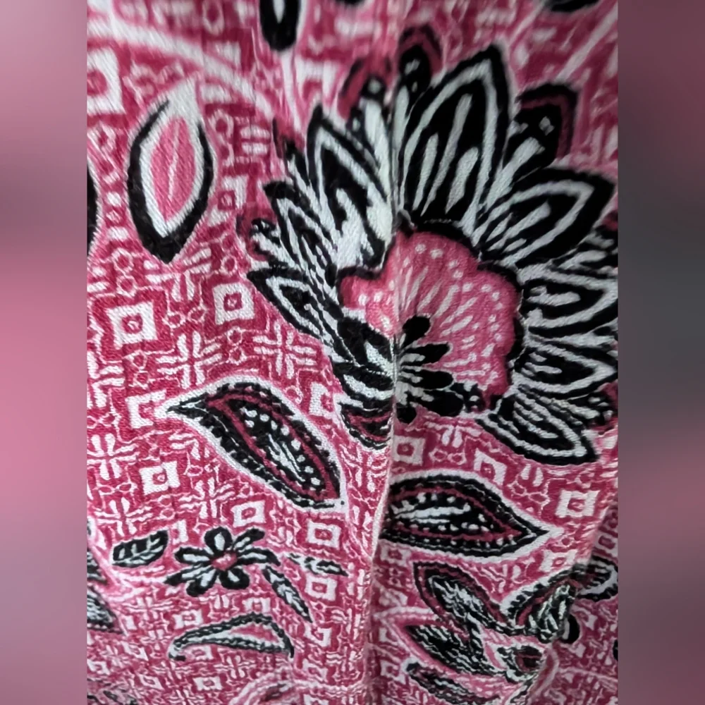 Adrienne Vittadini Pink and Black Paisley Mini Dress - Picture 3 of 4